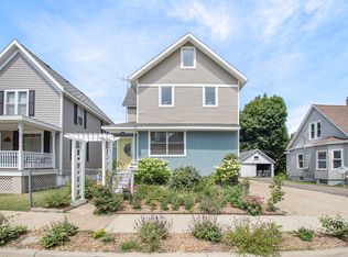 1113 Michigan Ave, Saint Joseph, MI 49085