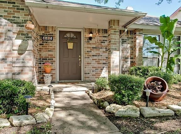 4th image of 9309 Grant Dr