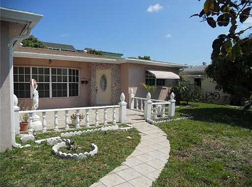 1st image of 4136 NW 45th Ave