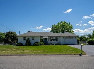 2013 Overlook Dr, Three Rivers, MA 01080