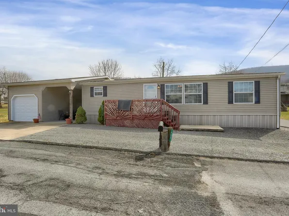 434 W Maple Ave, Elizabethville, PA 17023