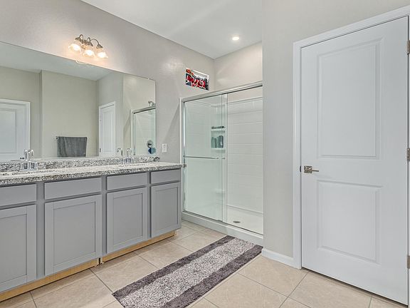 5th image of 2091 E Piedmont Pl