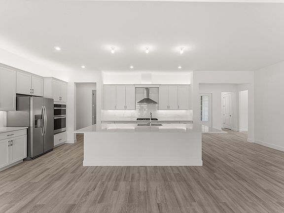 3rd image of 10724 SW Mistarva Place