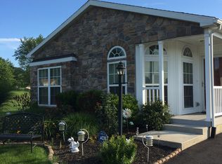 107 Red Wing Ct, Bechtelsville, PA 19505