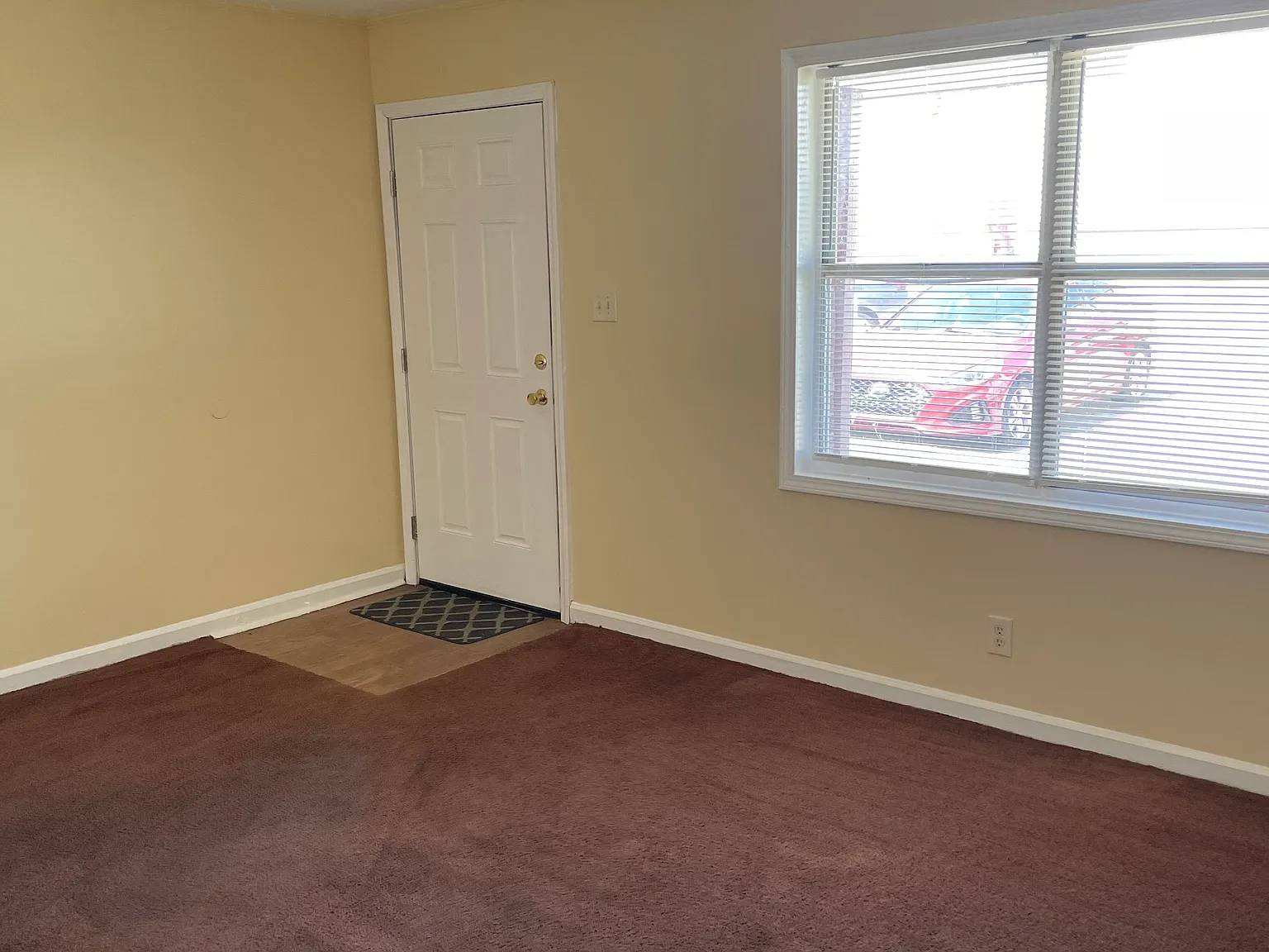 2 bed, $1,100 — Photo 3