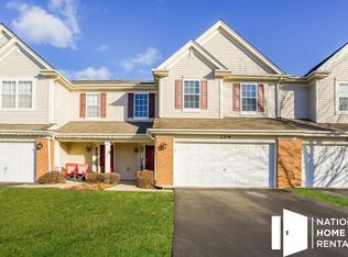 2314 Daybreak Dr, Lake In The Hills, IL 60156