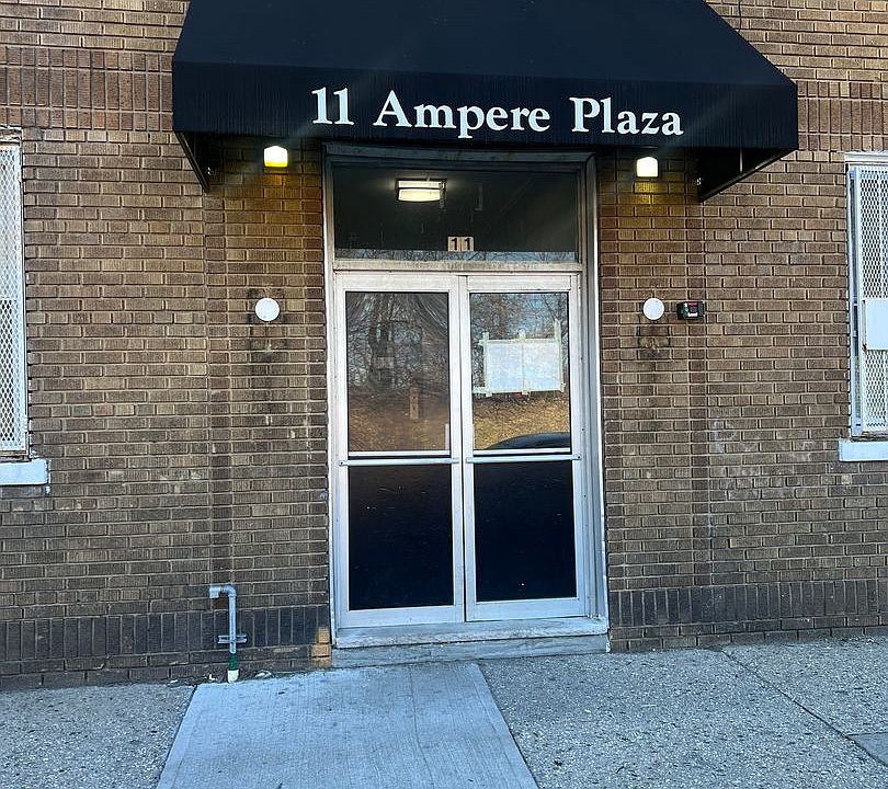 1st image of 11 Ampere Plz APT 4