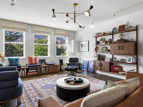 5th image of 2930 Broadway St #203