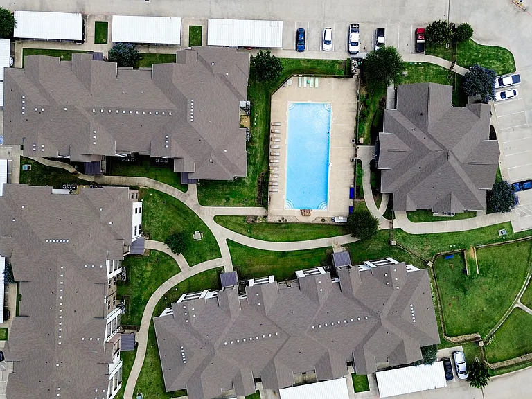 Creed Canyon Apartments — Photo 9