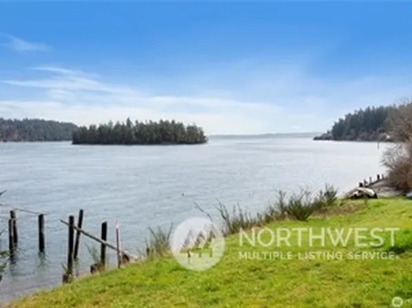 12319 Glenhaven Road, Anderson Island, WA 98303