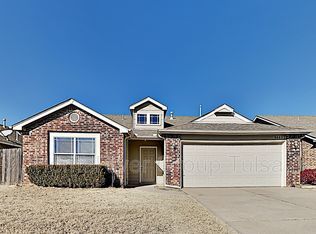 6663 E 130th Pl S, Bixby, OK 74008