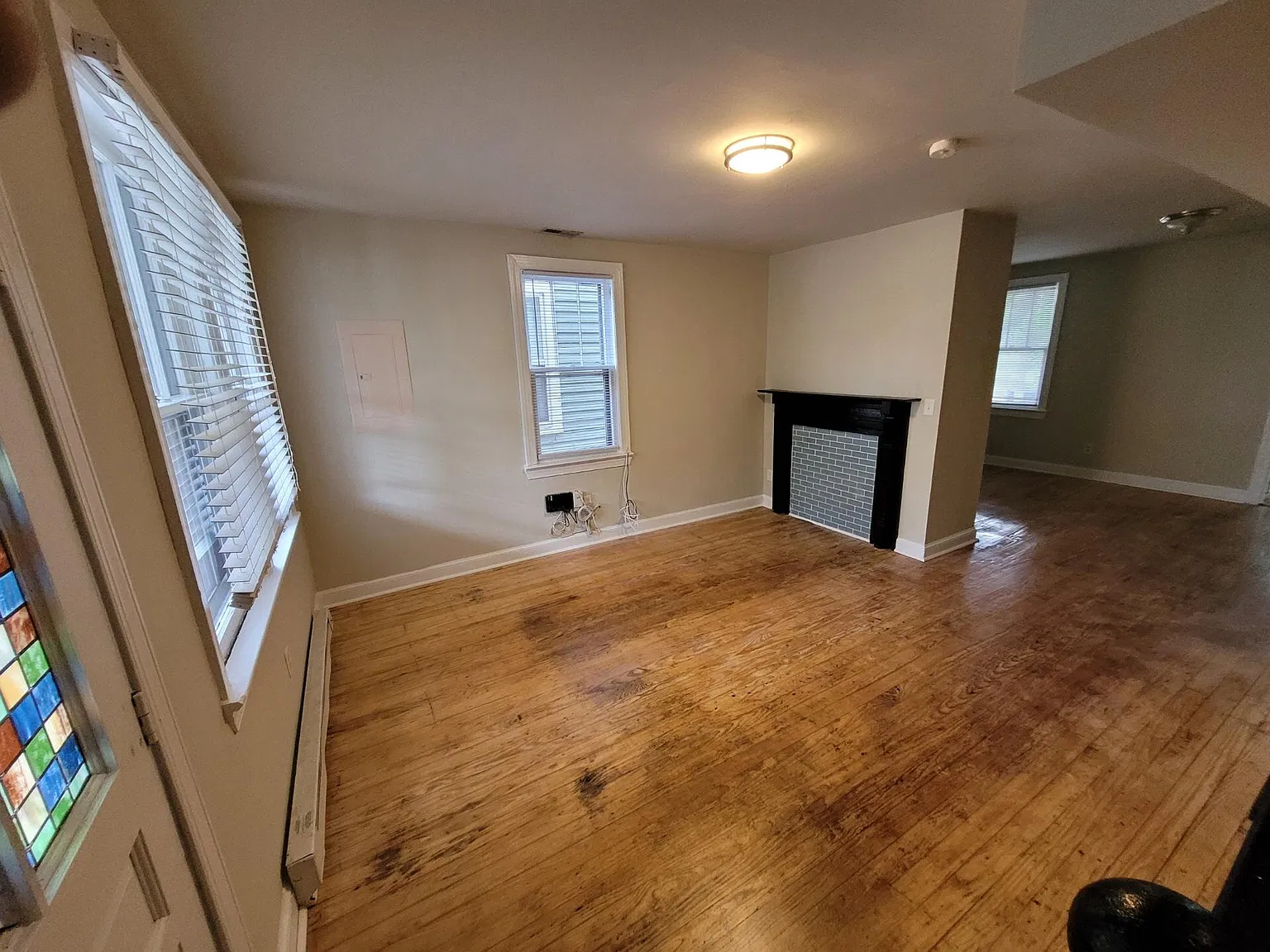 230 Charles St — Photo 2