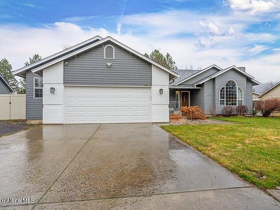 2nd image of 1569 E Shadduck Ln