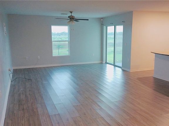 3rd image of 244 Loadstar St