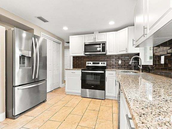 2nd image of 4802 Salem Dr