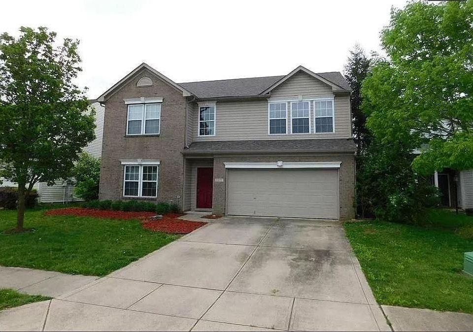 House Front (on road with No thru traffic)