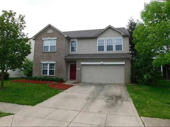 2377 Shadow Ct, Columbus, IN 47201