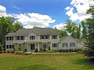 11285 Beechnut Ln, Chardon, OH 44024