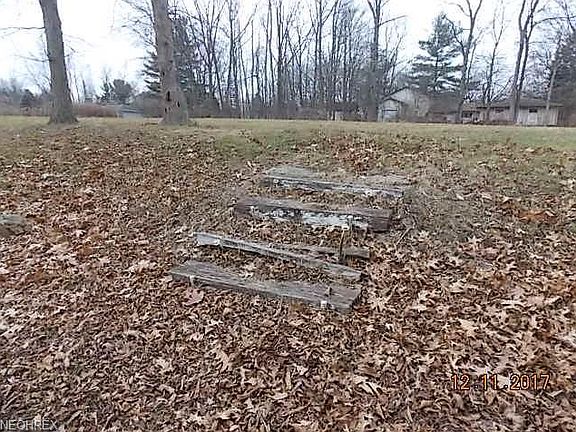 3rd image of 3726 Harold Dr