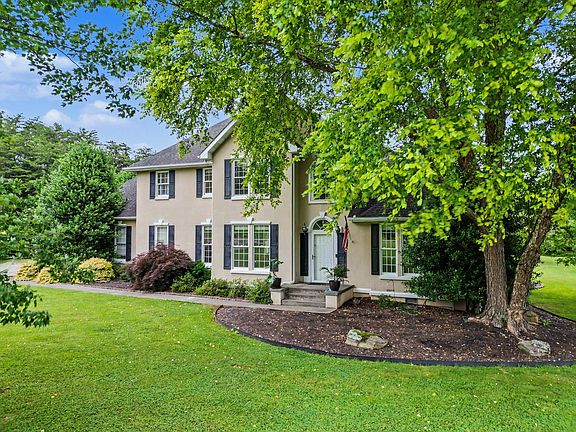 2nd image of 3314 Bentwood Dr