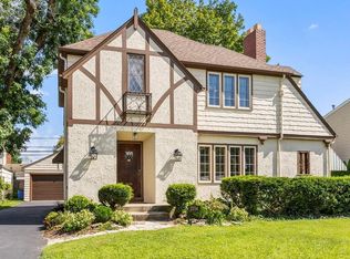 2754 Tremont Rd, Columbus, OH 43221