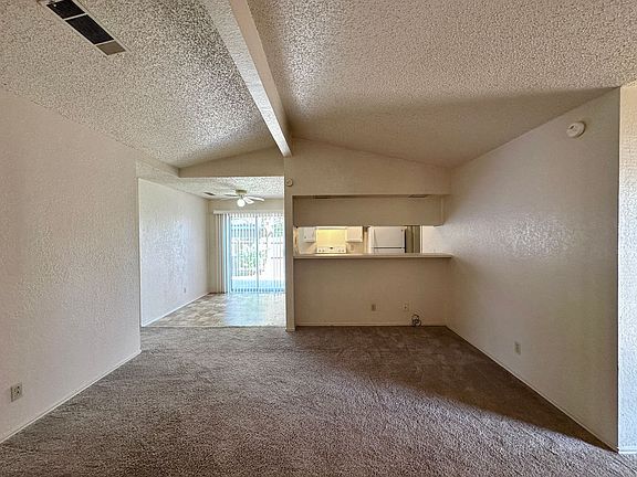 4th image of 2210 Shoemaker Dr #B