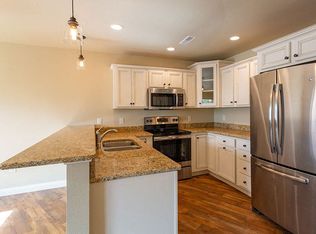 THE GATEWAY, Oconomowoc, WI 53066