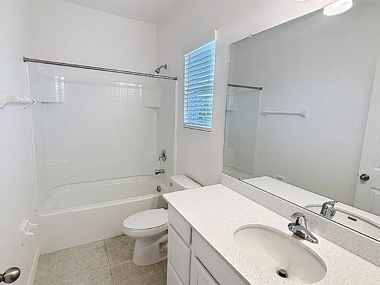 6310 Goldcoast Ave — Photo 7