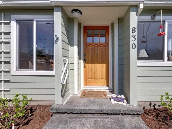 830 17th Ave, Seaside, OR 97138