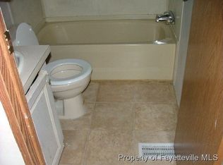 129 Jacklyn Rd, Fayetteville, NC 28306