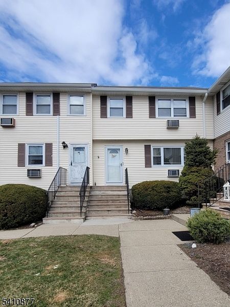 1st image of 322 Richard Mine Rd N4