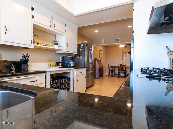 5th image of 3886 Crestmont Dr