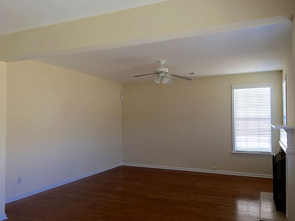 5th image of 508 Merrill Ln