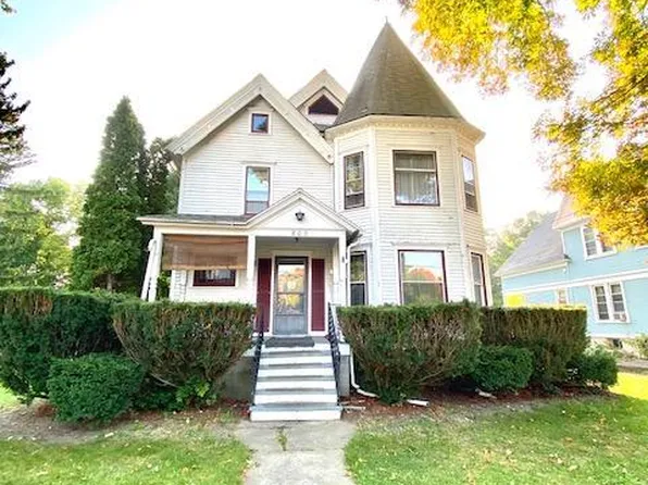 802 N Superior St, Albion, MI 49224