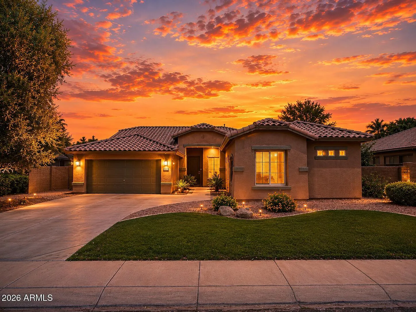 3 bed, 2.0 bath, 2028 sqft, $3,300 — Photo 4