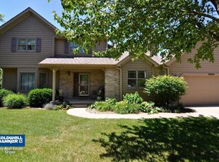 3221 Meadow Trl E, Dekalb, IL 60115