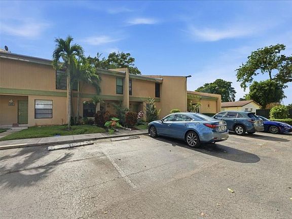 3rd image of 9240 NW 14th St