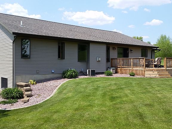 3rd image of 21594 Lloyd Ln