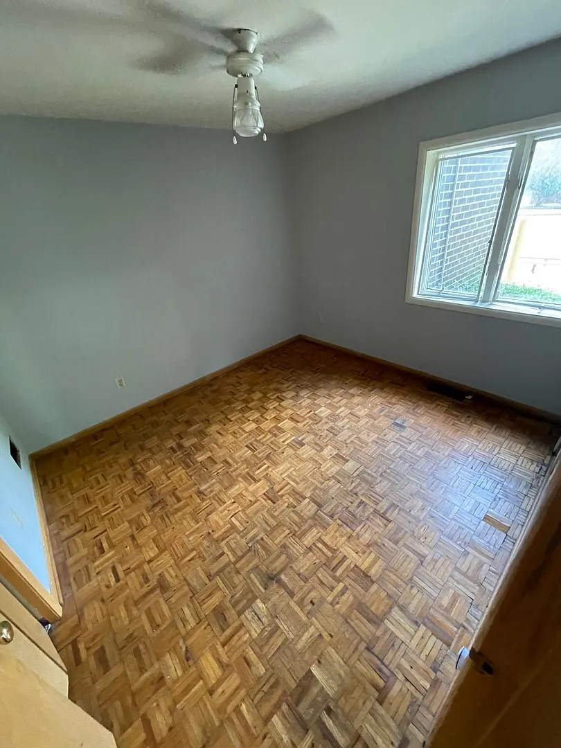 North Campus 2 bedroom 1 bath apartments — Photo 4
