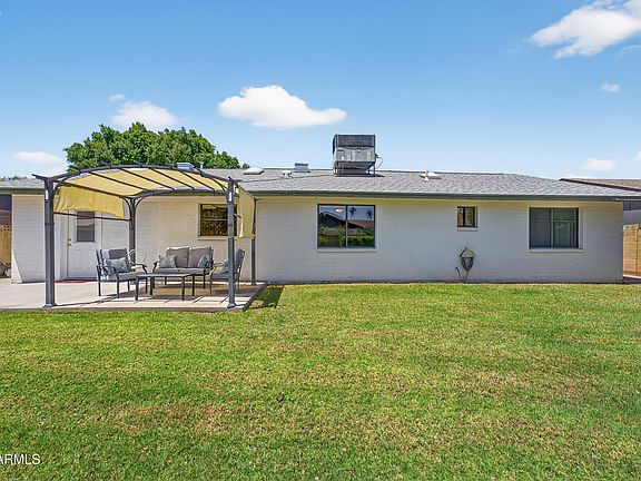4th image of 2513 E MANHATTON Drive