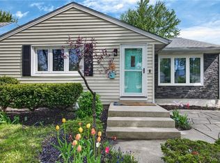 780 Oneida St, Lewiston, NY 14092