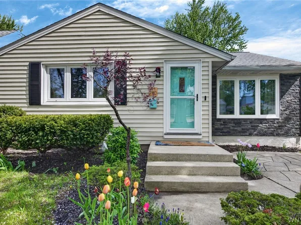 780 Oneida St, Lewiston, NY 14092
