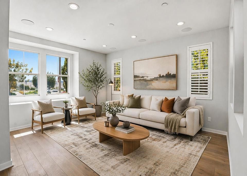 1st image of 951 Camino Aldea