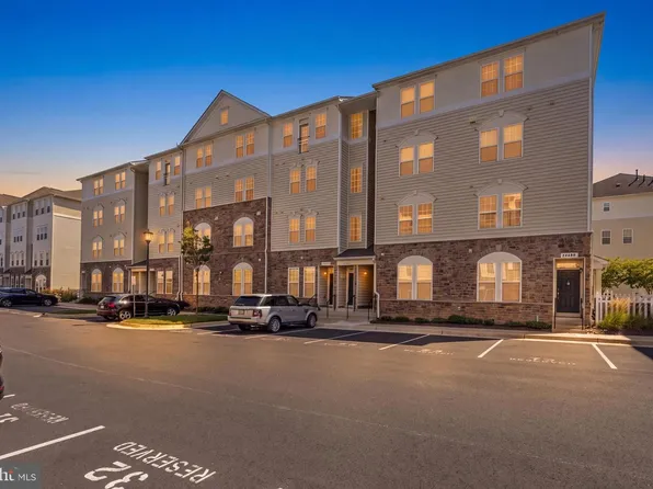 24691 Lynette Springs Ter APT 303, Aldie, VA 20105