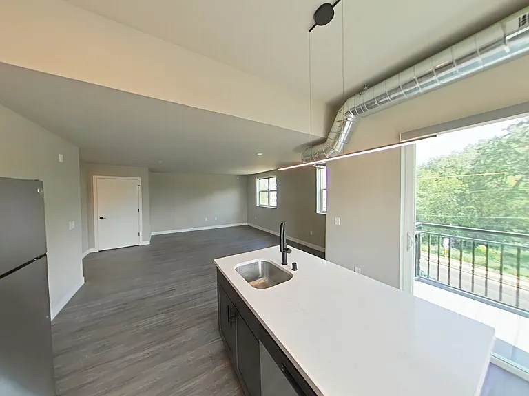 Beaverbrook Apartments — Photo 105