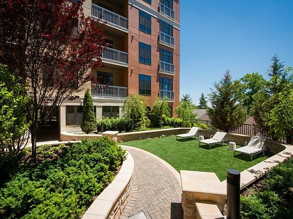 Outdoor Lounge