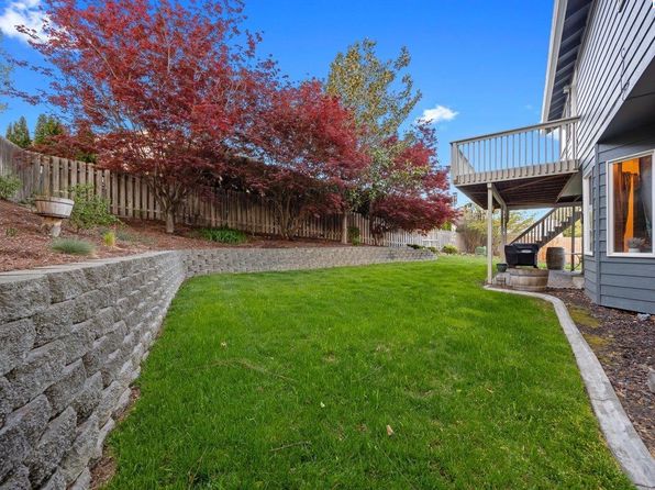 3715 Meadow Beauty Dr, Pasco, WA 99301