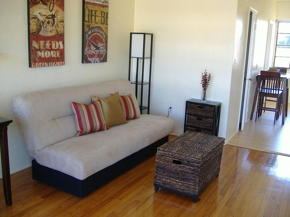 1st image of 2821 SW 1st Ave APT 6