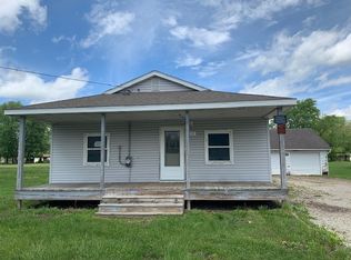 810 W 3rd St, Braidwood, IL 60408