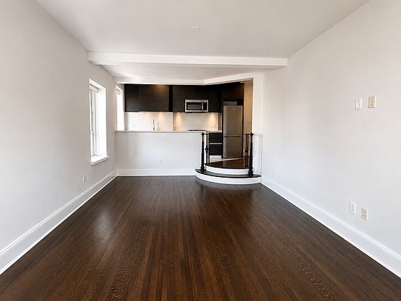 3rd image of 1080 Amsterdam Ave APT 402